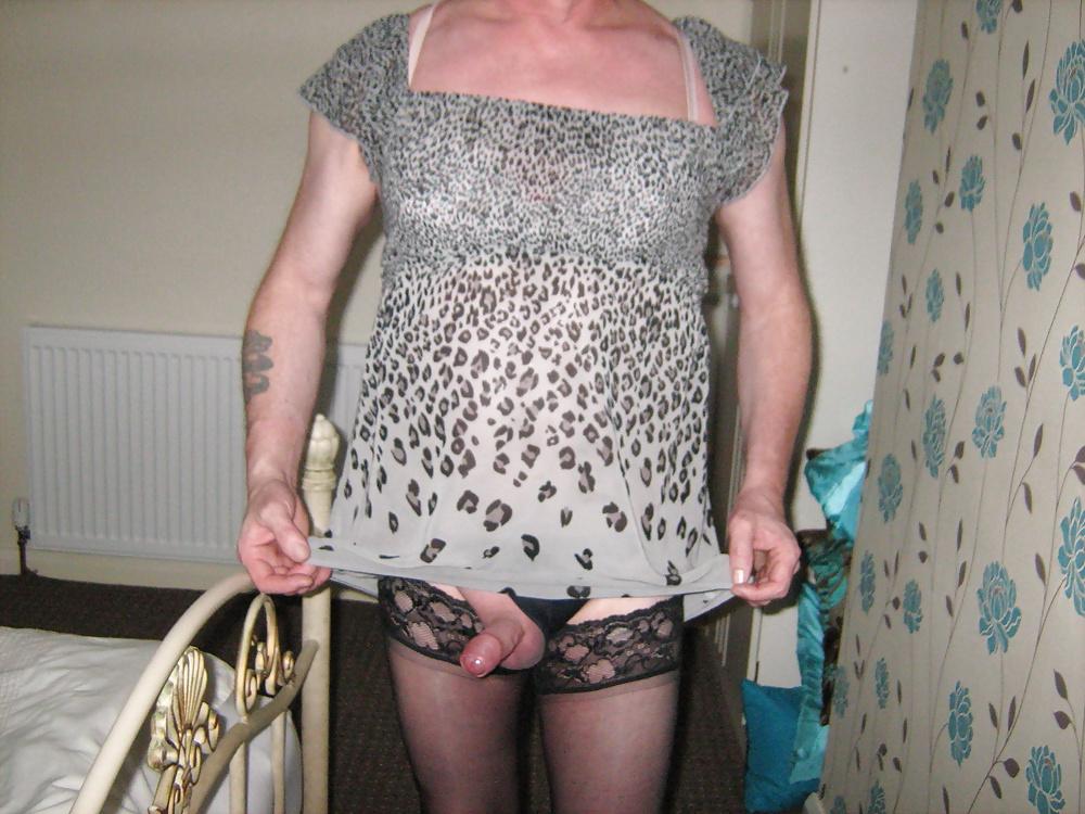 25P DRESSING UP
