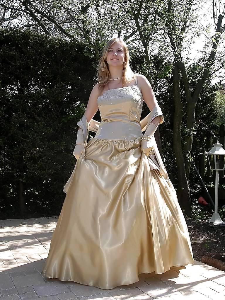 18P Prom Dress & Gloves