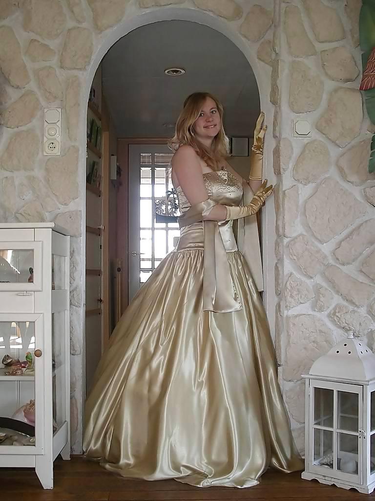 18P Prom Dress & Gloves