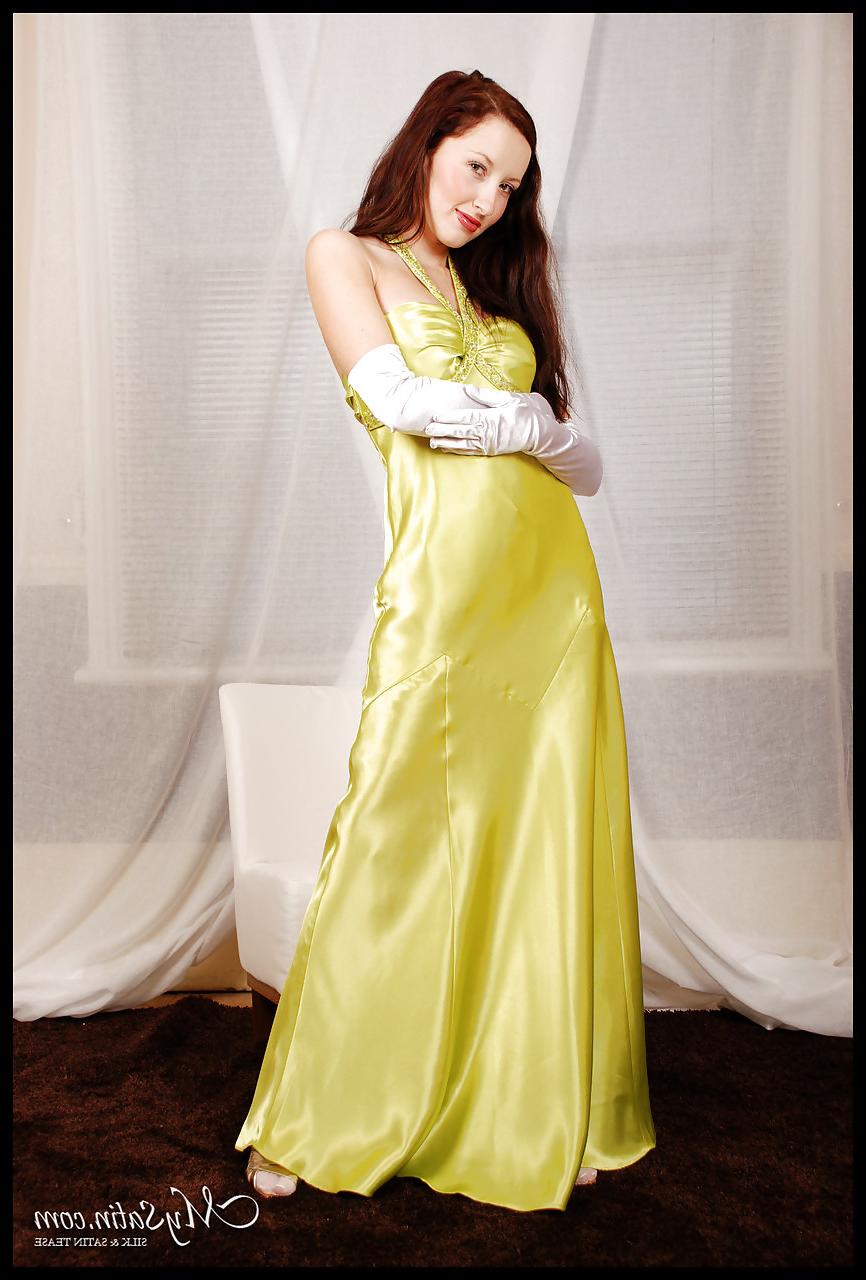 15P Lime Satin Dress & Gloves