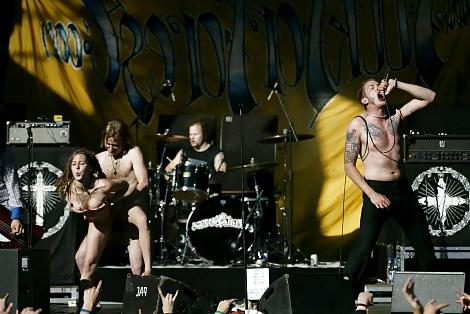 15P Live sex at concert