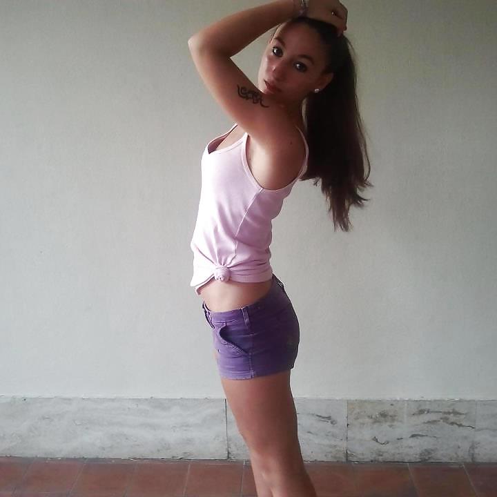 20P HORNY BEACH TEENS AND SLUTS 09- DIRTY COMMENTS PLS