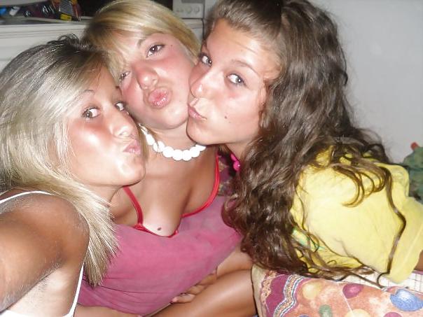 20P HORNY BEACH TEENS AND SLUTS 09- DIRTY COMMENTS PLS