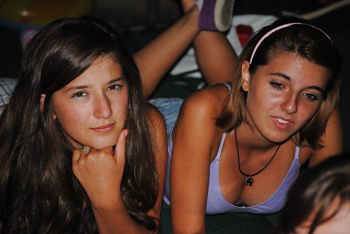 20P HORNY BEACH TEENS AND SLUTS 09- DIRTY COMMENTS PLS