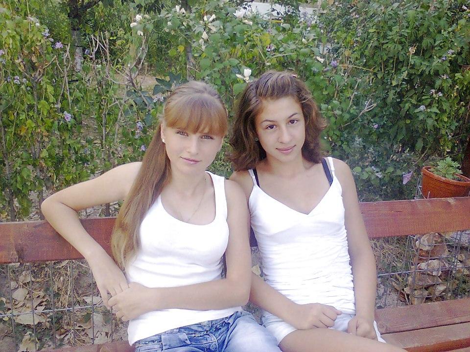 20P HORNY BEACH TEENS AND SLUTS 09- DIRTY COMMENTS PLS