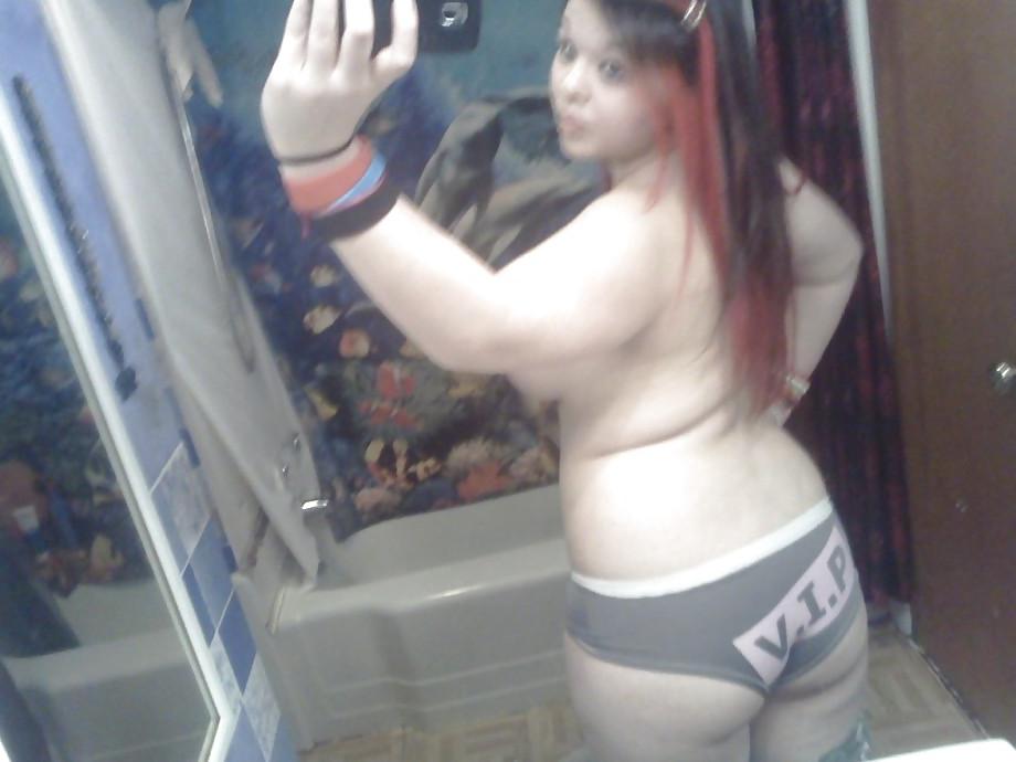 16P Another SelfShot Busty Teen