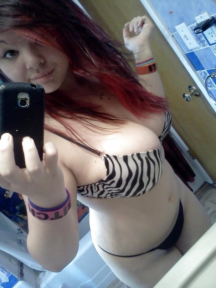 16P Another SelfShot Busty Teen