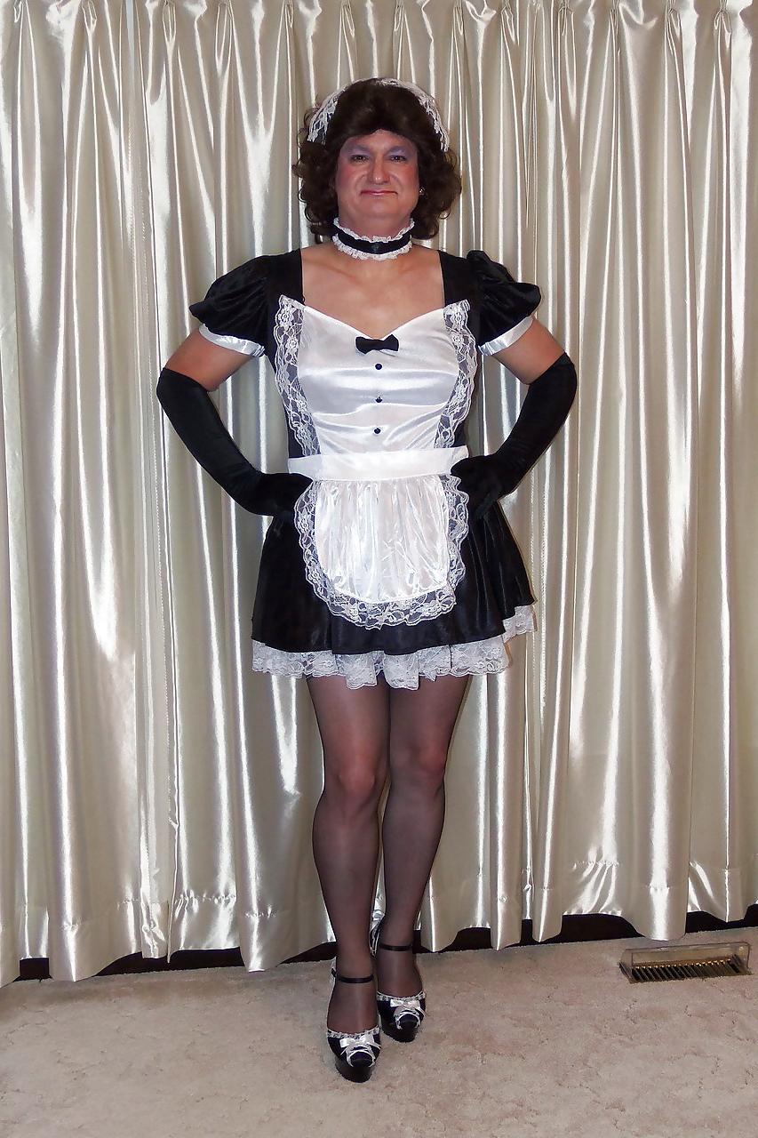 18P La Soubrette - The French Maid