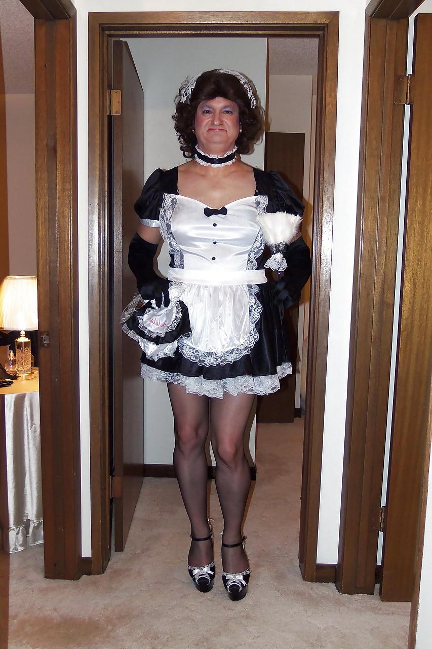 18P La Soubrette - The French Maid