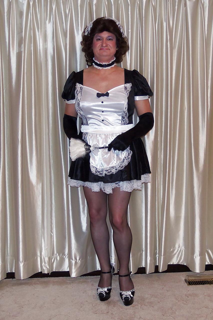 18P La Soubrette - The French Maid