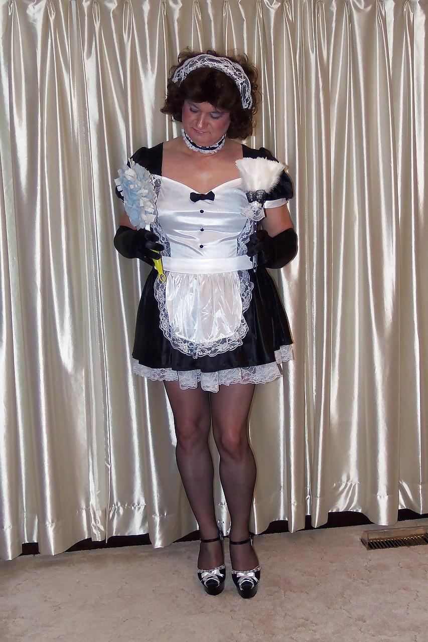 18P La Soubrette - The French Maid