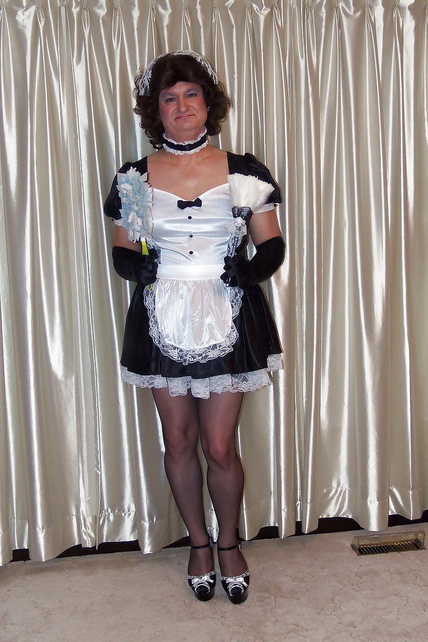 18P La Soubrette - The French Maid
