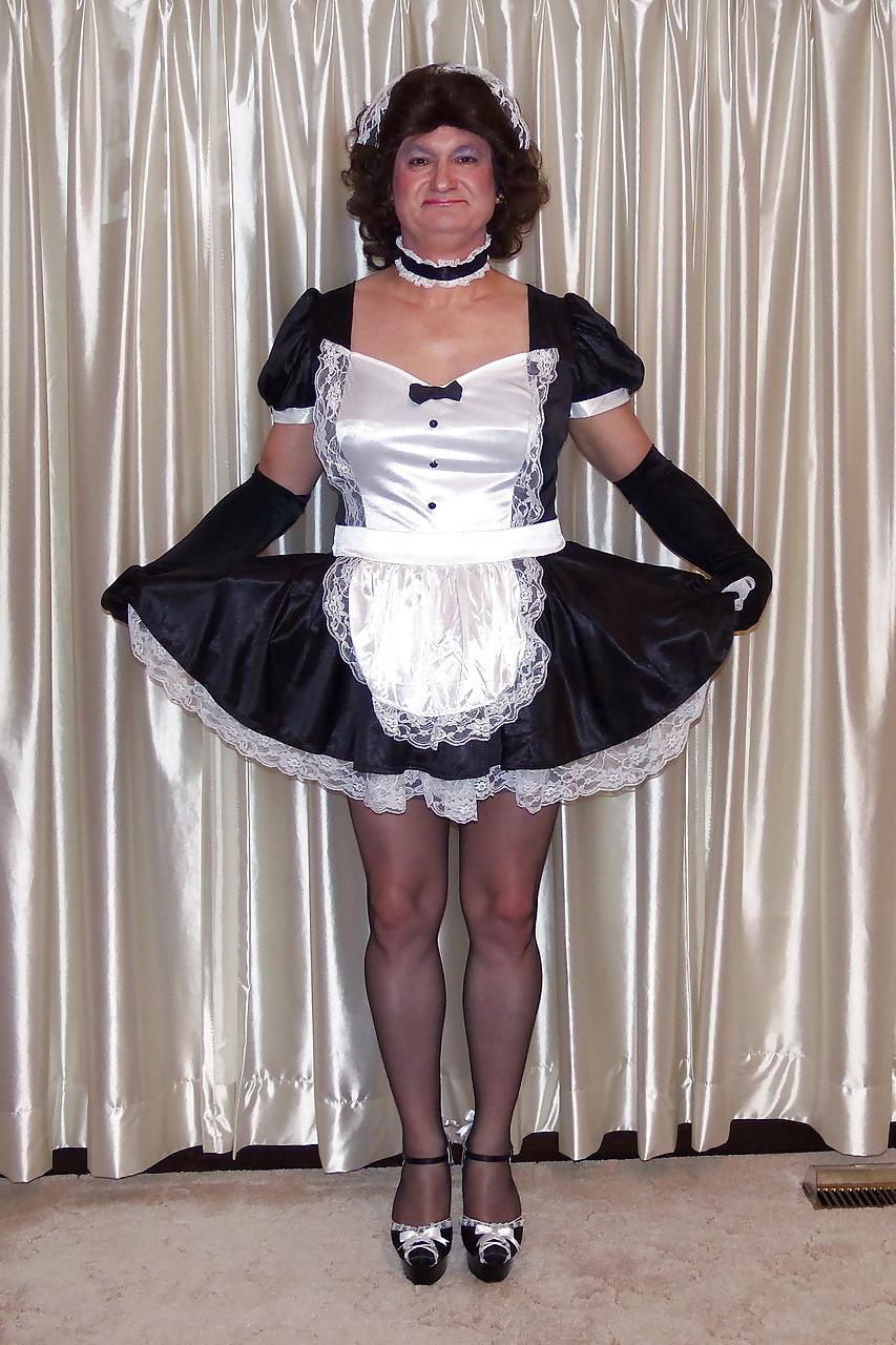 18P La Soubrette - The French Maid