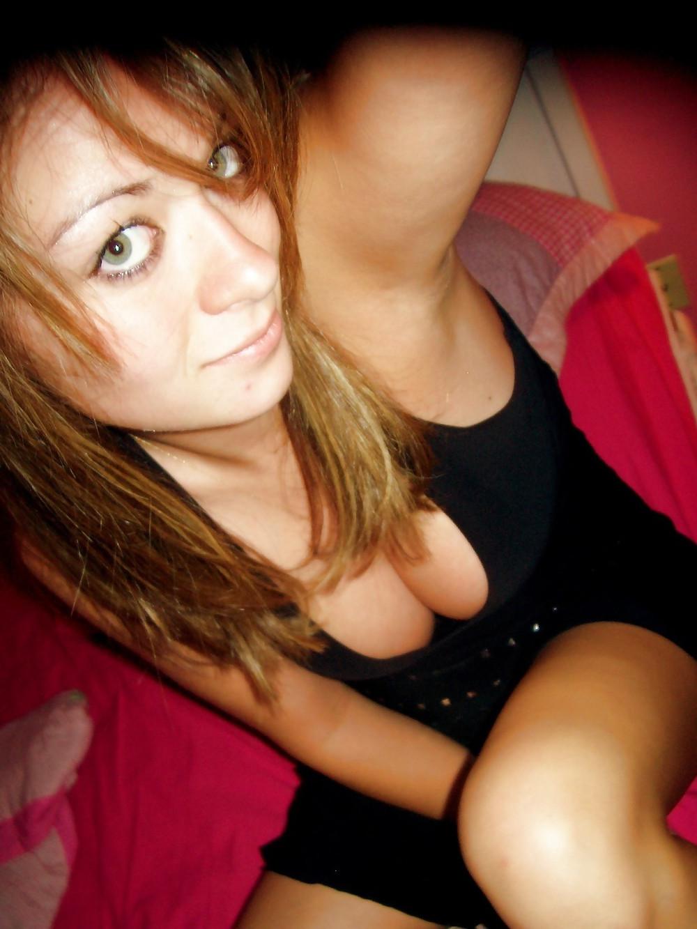 25P Busty Teen - Elise