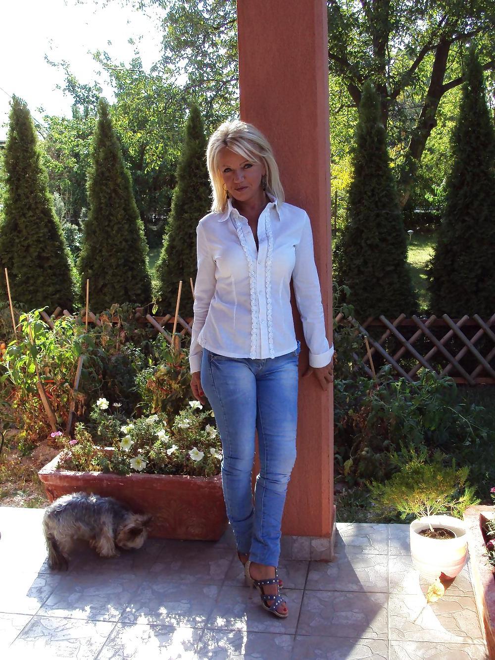 14P 50 yo beauty mom