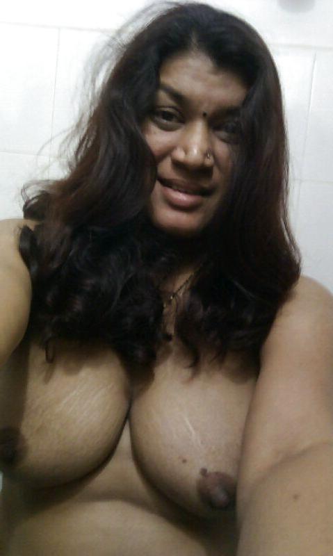 11P Indian Dirty Aunty