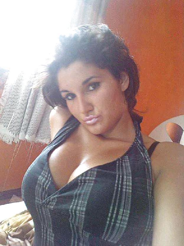 9P Serbian girl: Tatjana