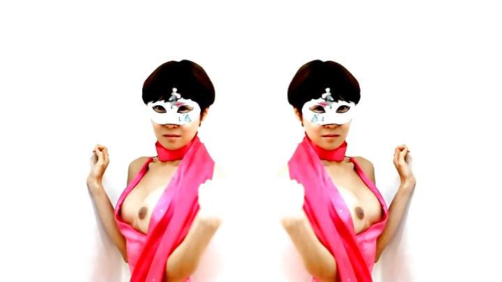 17P The Beauty of Korean Tits