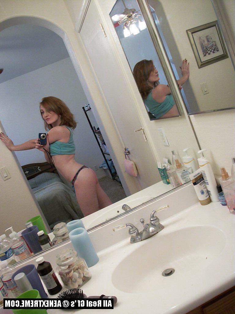 4P Hot Little Redhead