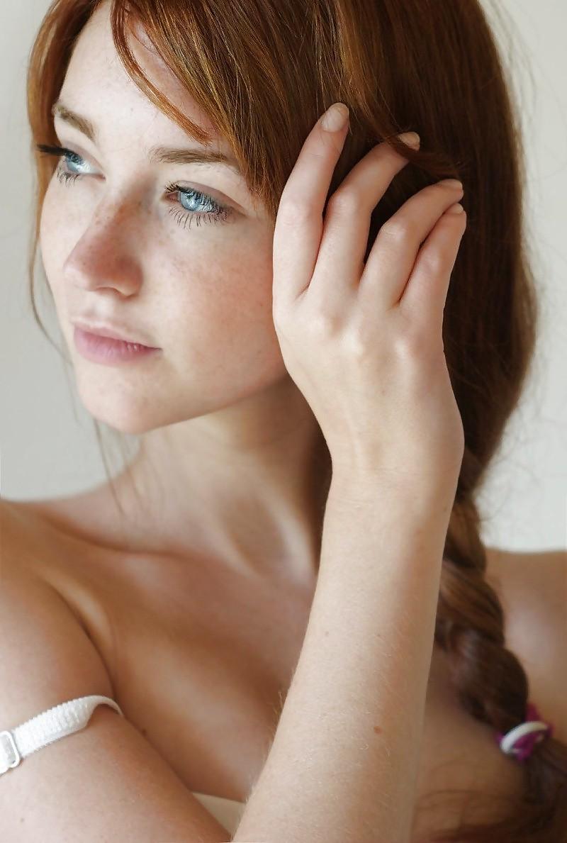 25P Only Th Best Blue eyes,By Blondelover