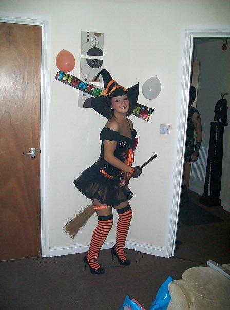 25P Slutz in fancy dress 10
