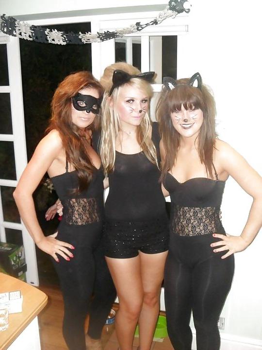 25P Slutz in fancy dress 11