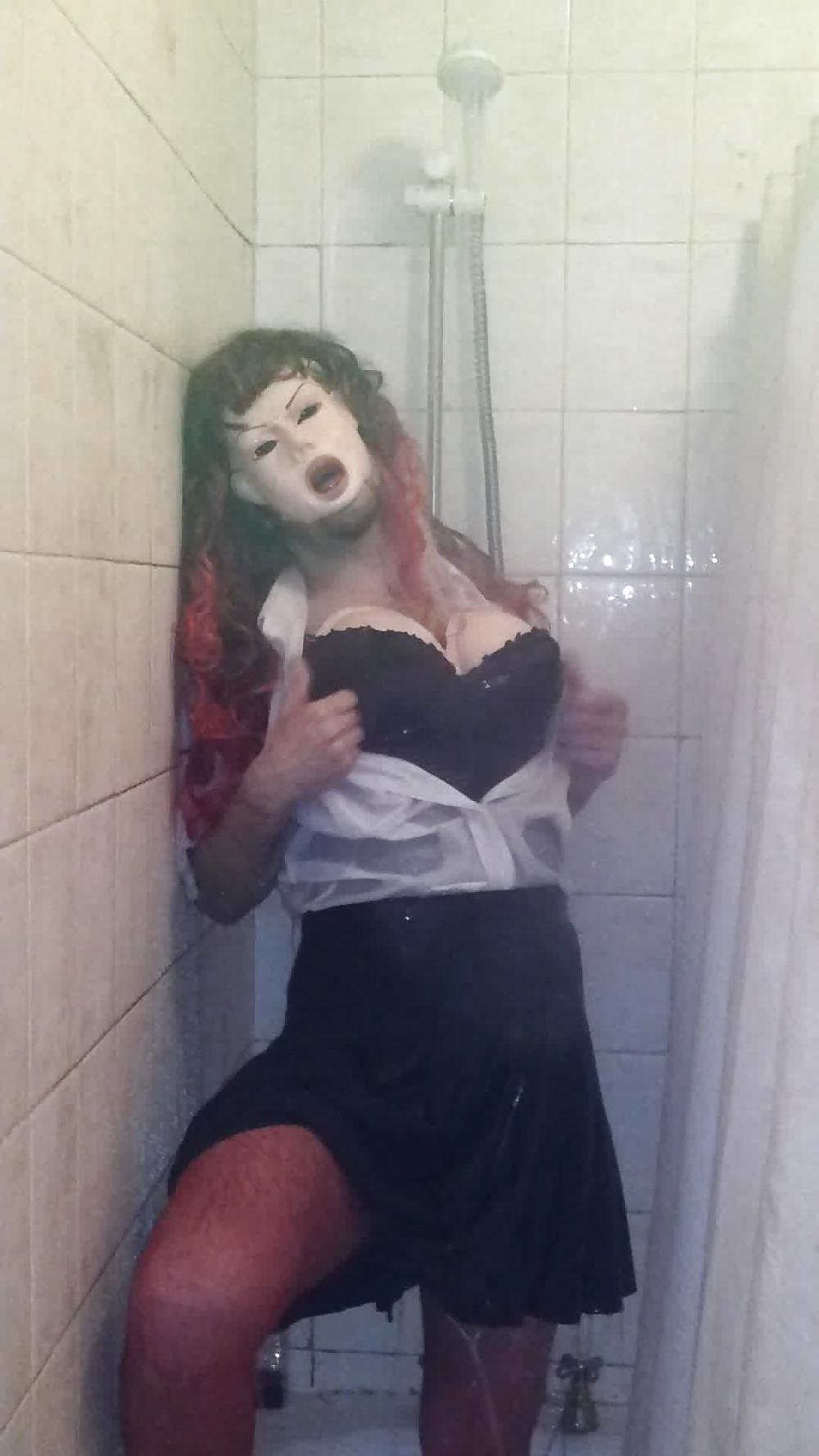 21P CD In the Shower in Black corset with red