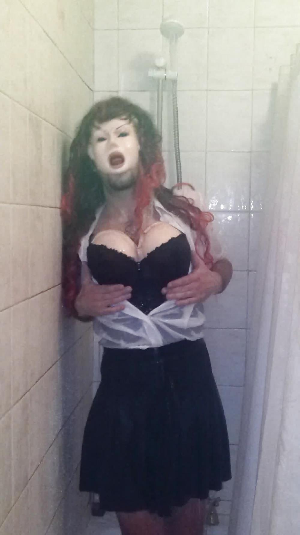 21P CD In the Shower in Black corset with red