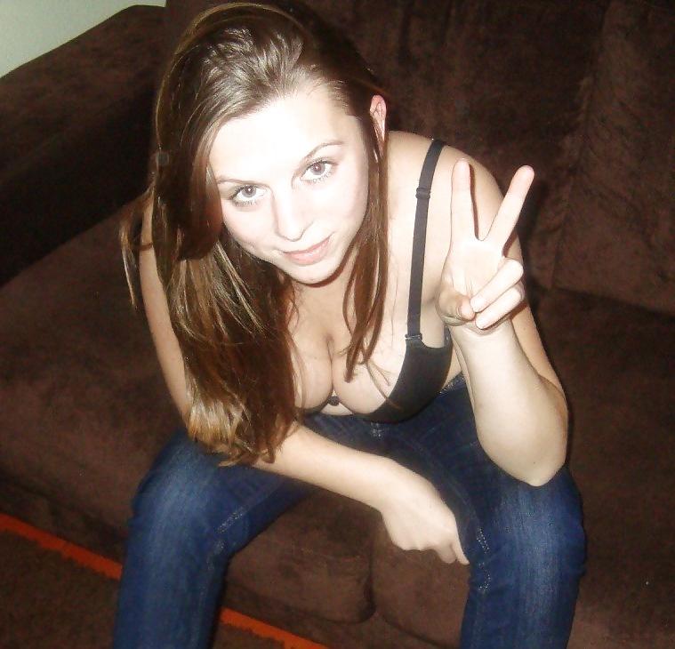 25P Busty Teen-Babe