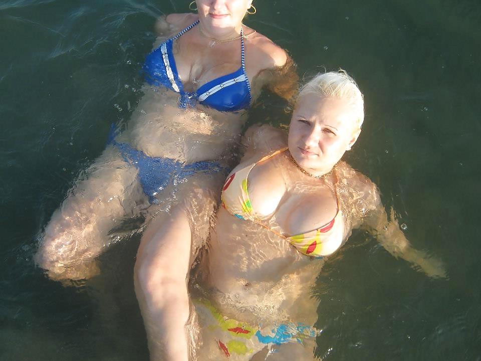 25P Busty Greek Milf