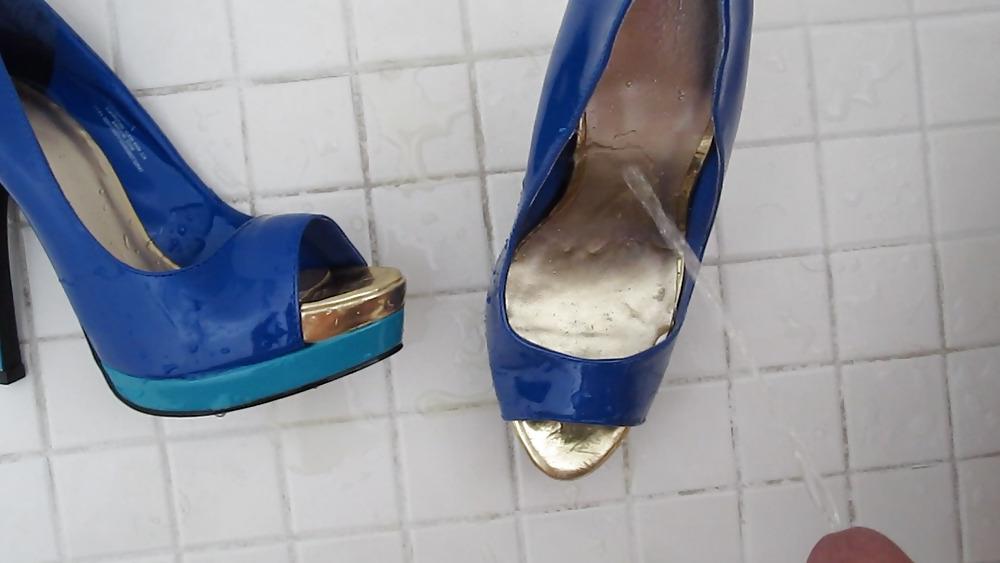 20P Blue Mossimo High Heel Peep Toe Shoes Cummed