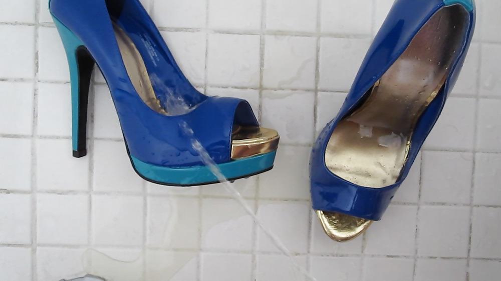 20P Blue Mossimo High Heel Peep Toe Shoes Cummed