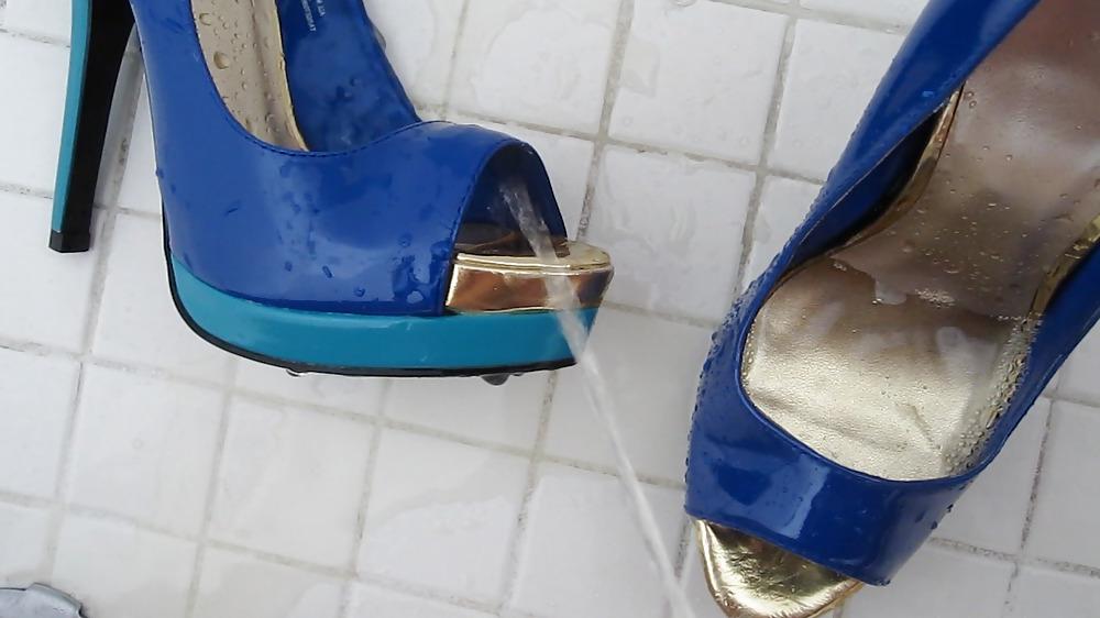 20P Blue Mossimo High Heel Peep Toe Shoes Cummed