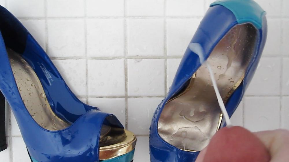 20P Blue Mossimo High Heel Peep Toe Shoes Cummed