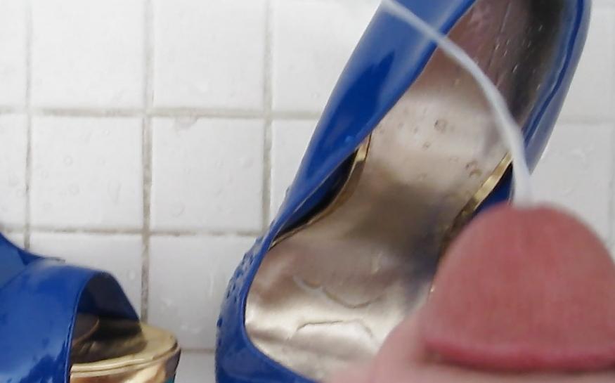 20P Blue Mossimo High Heel Peep Toe Shoes Cummed