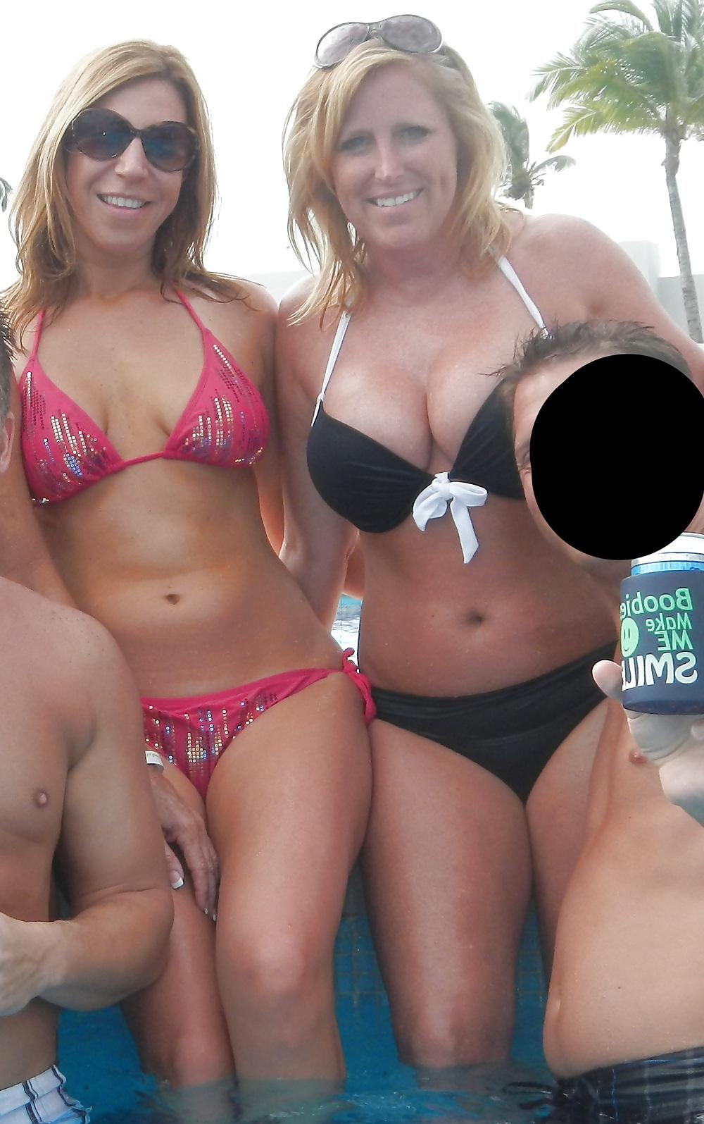 25P Busty Flickr Milf 8 (non-nude)