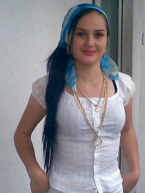 25P Turkish and Oriental Girls