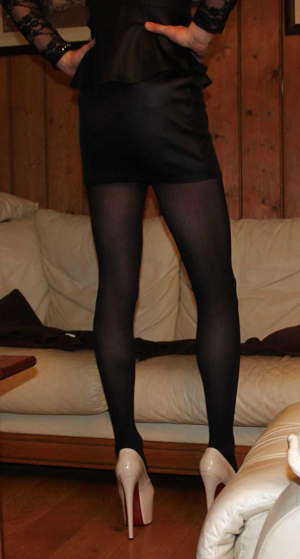 15P Little black dress