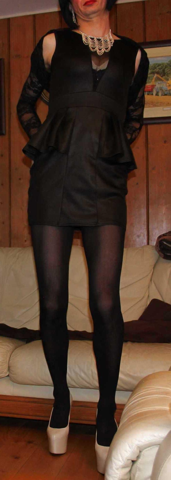 15P Little black dress