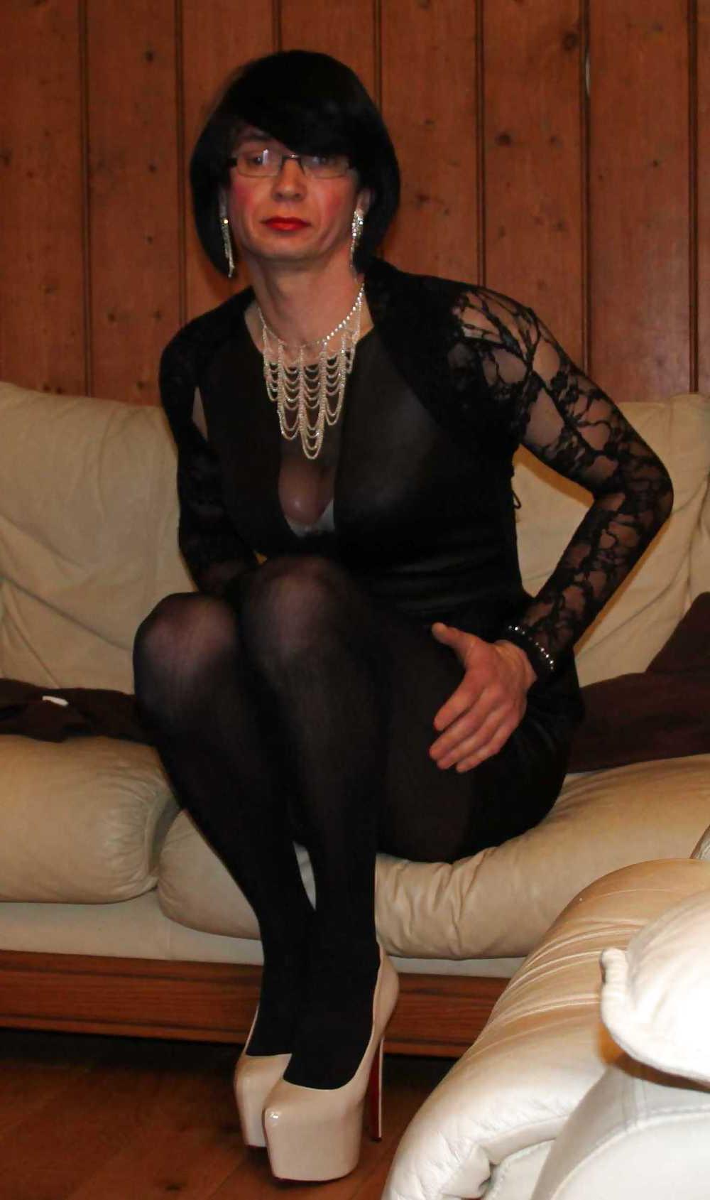 15P Little black dress