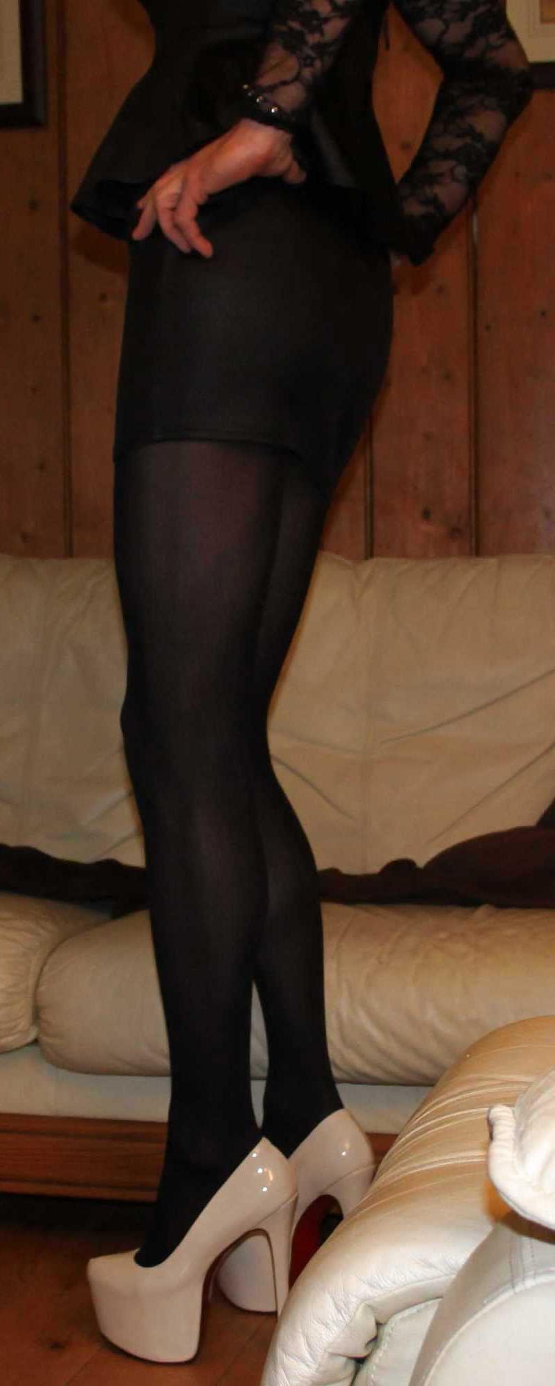 15P Little black dress