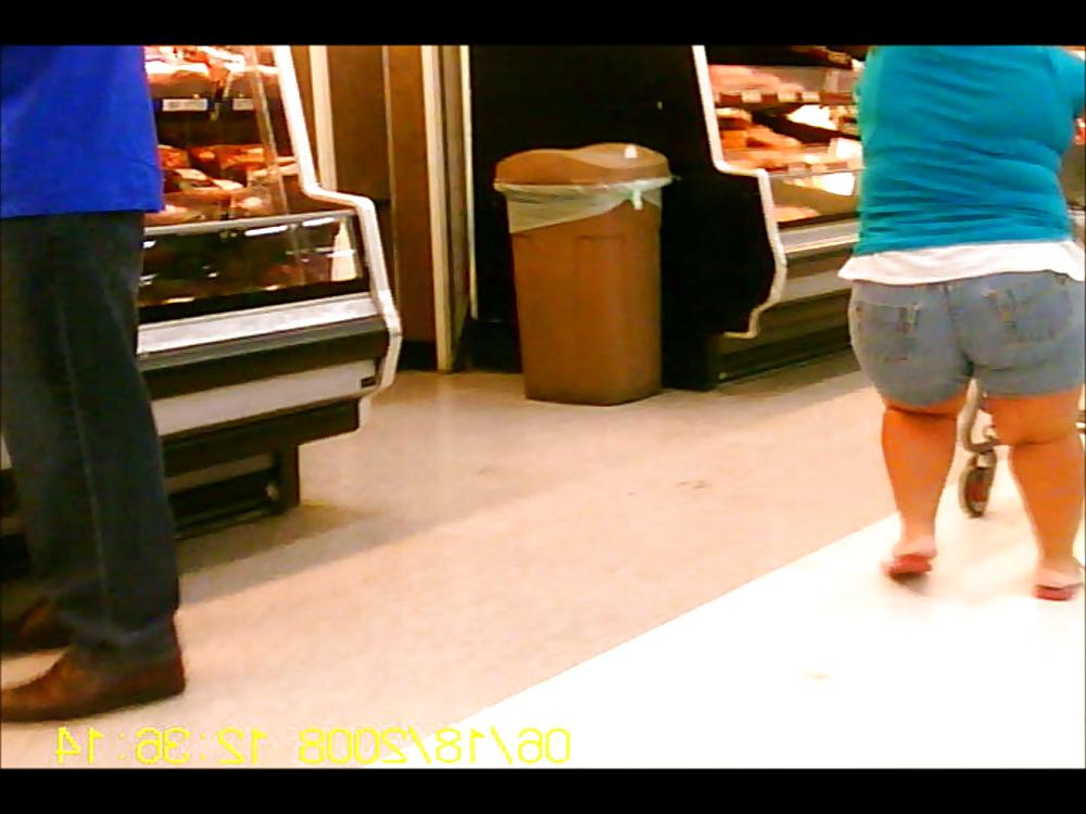 25P Little Person (Midget) MILF Ass