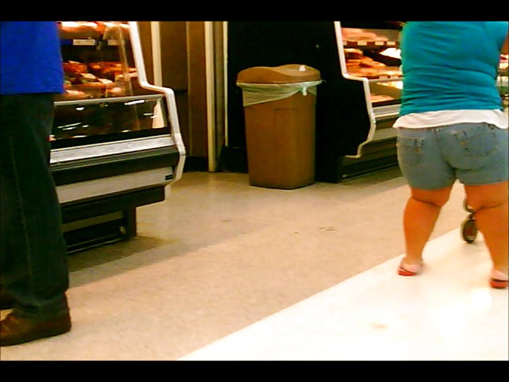 25P Little Person (Midget) MILF Ass