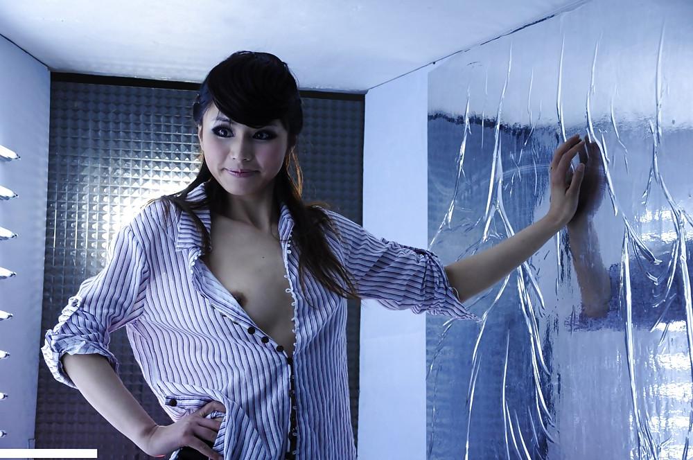 18P The Beauty of Asian Skinny and Hairy