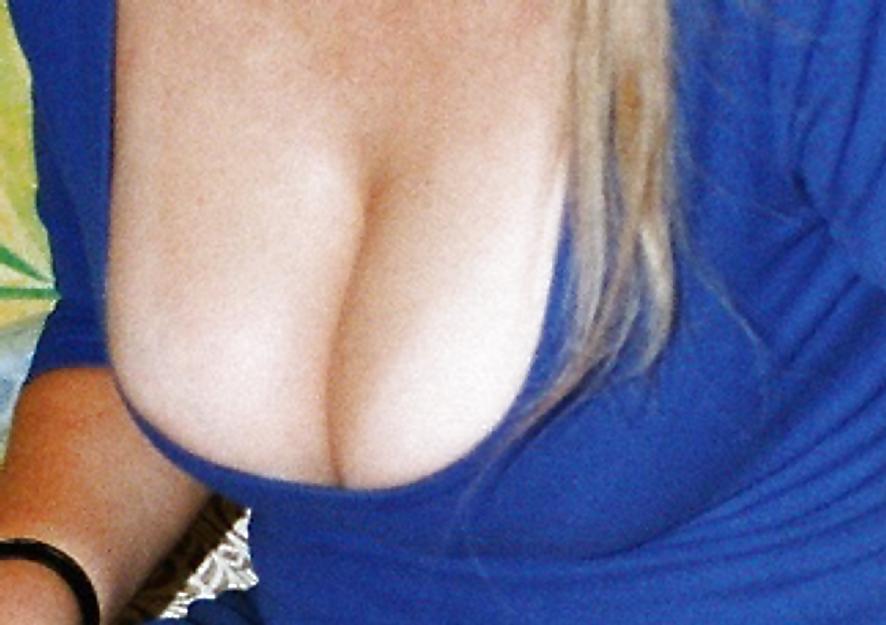 15P SAG - Wife's Boobs Deep Cleavage Blue Dress & Pink Pumps 02
