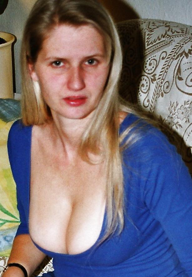 15P SAG - Wife's Boobs Deep Cleavage Blue Dress & Pink Pumps 02