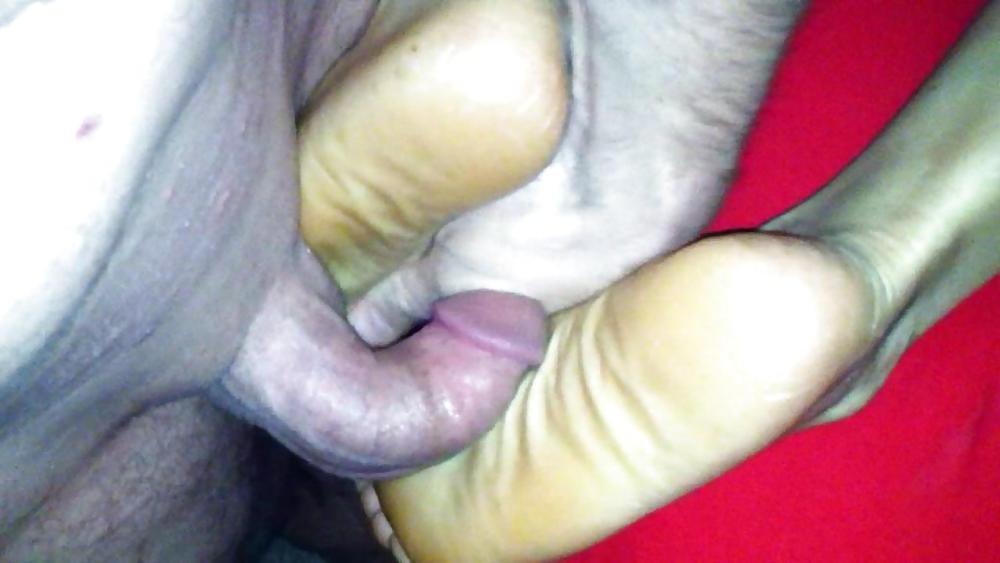 25P Montagabend-Footjob