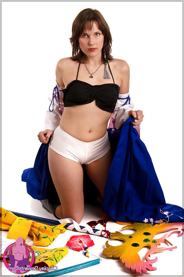 25P Cosplay - Final Fantasy - Yuna - Summoner
