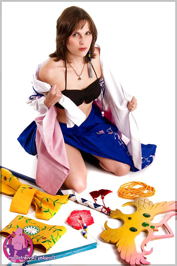 25P Cosplay - Final Fantasy - Yuna - Summoner