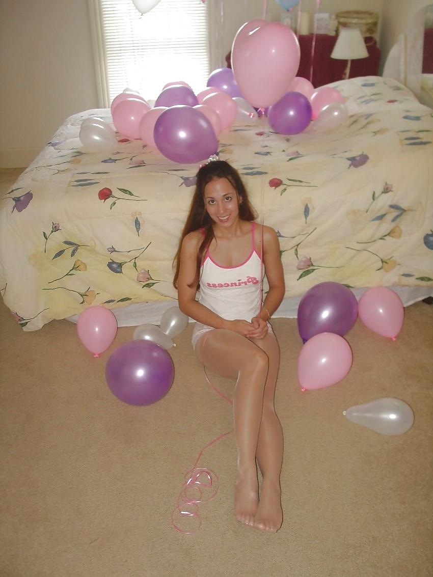 25P Girls in pantyhose and stockings